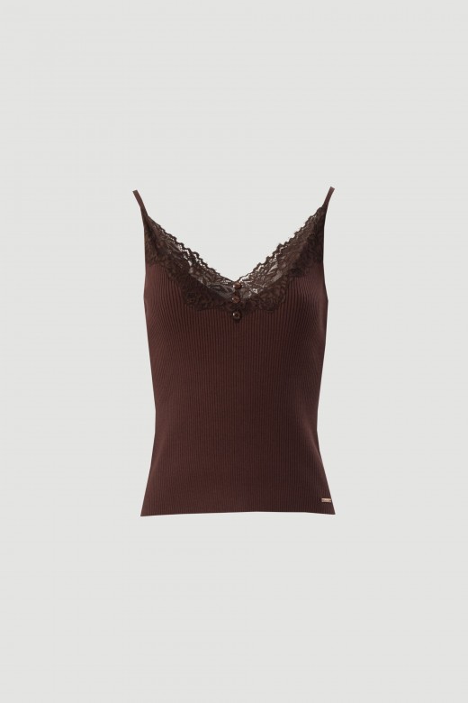 Knit top with lace neckline Knit top with lace neckline
