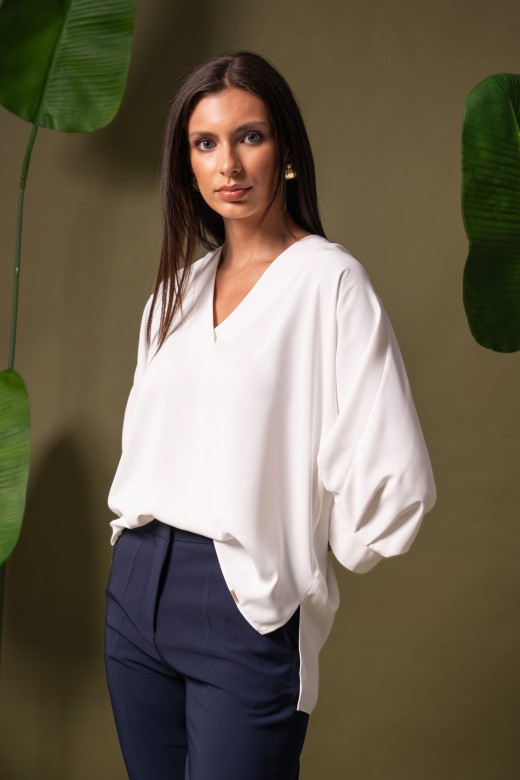 Asymmetrical fluid tunic Asymmetrical fluid tunic
