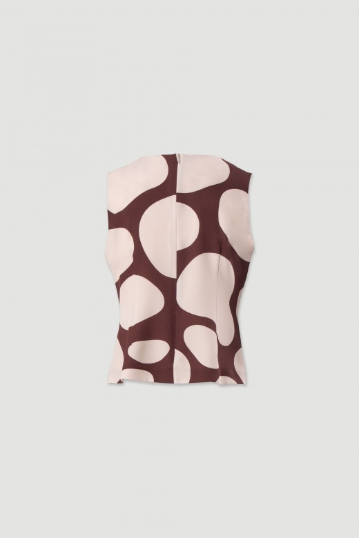 Asymmetric printed vest Asymmetric printed vest