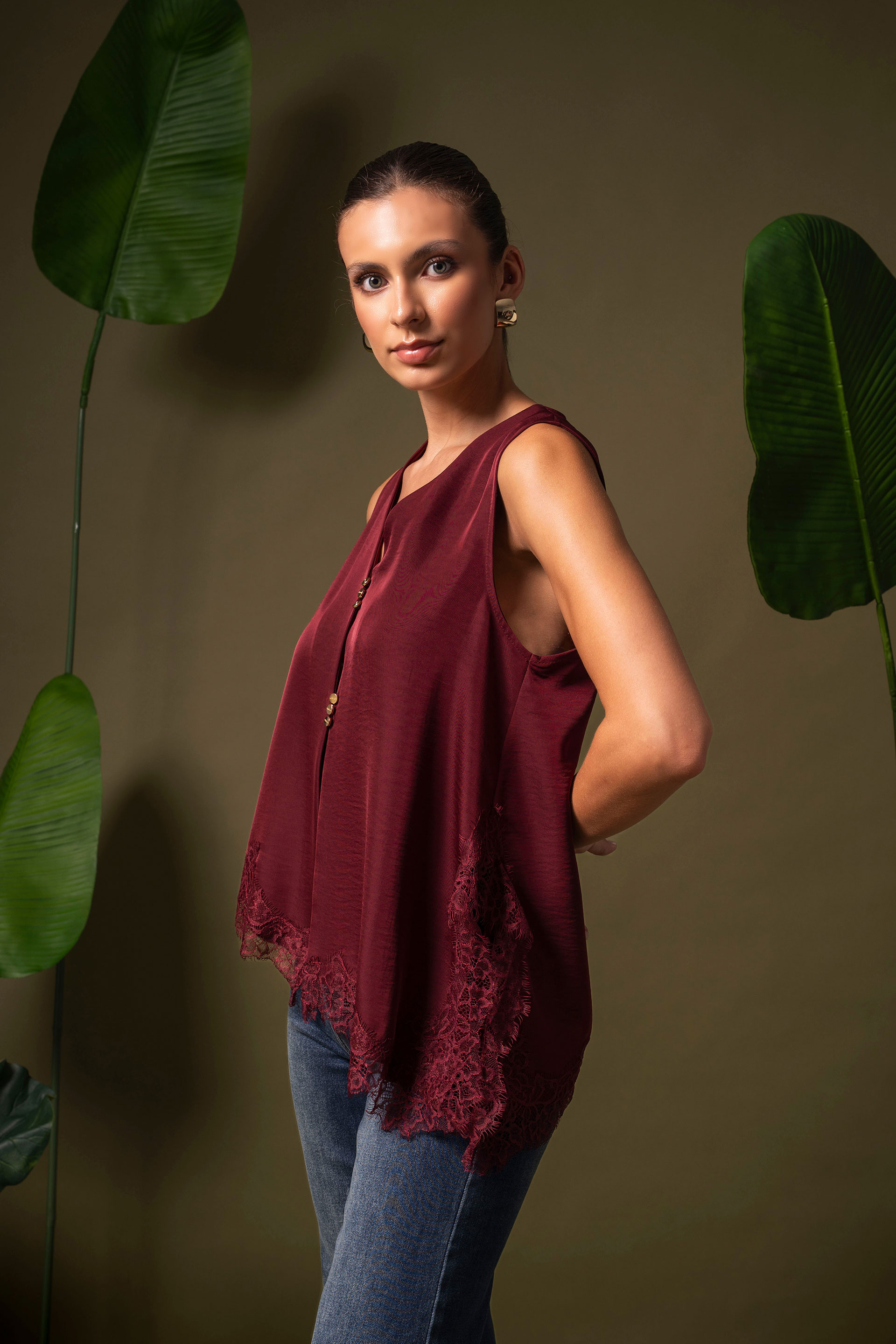 Asymmetric blouse with lace