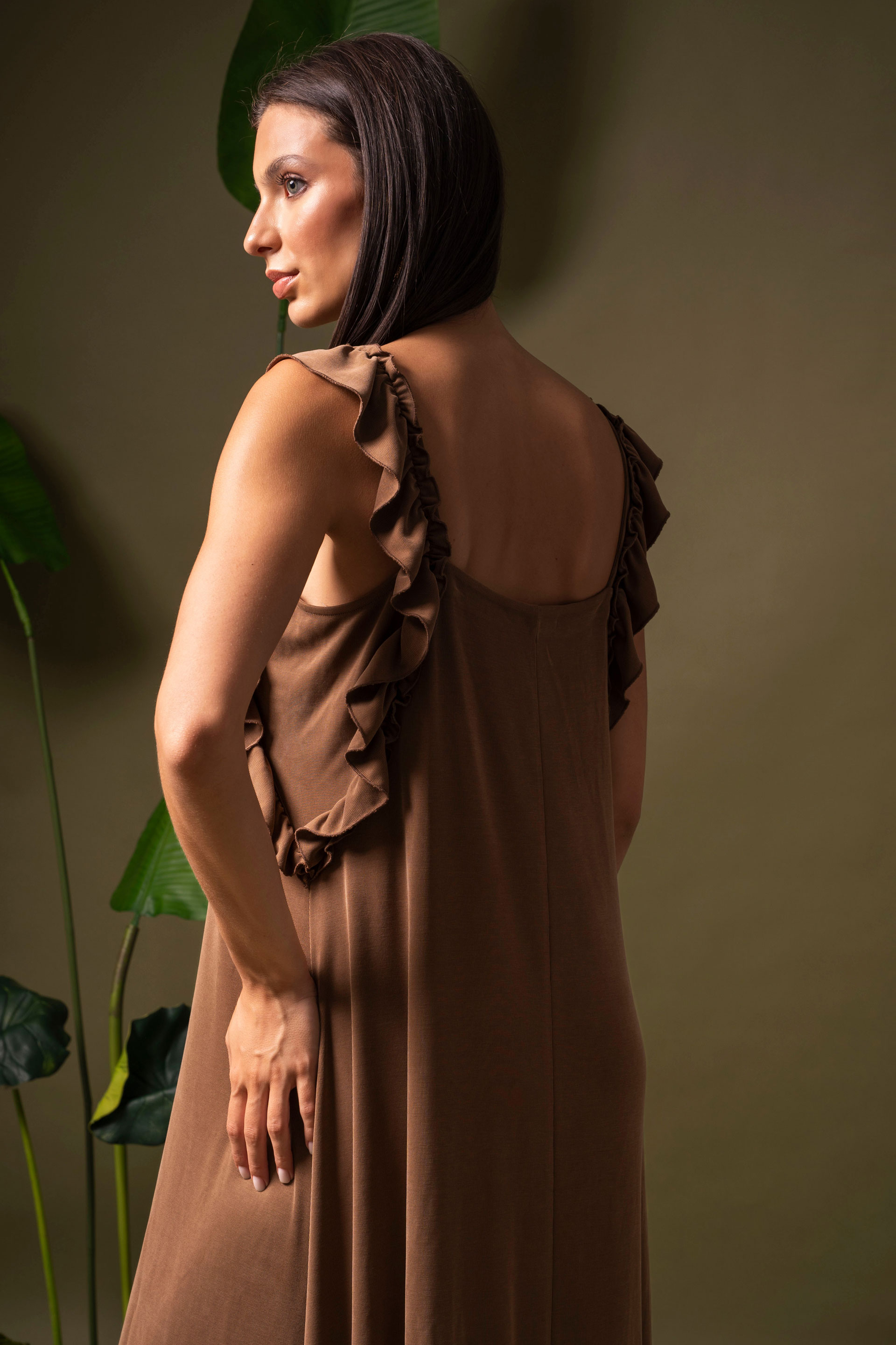 Fluid long dress with ruffle straps