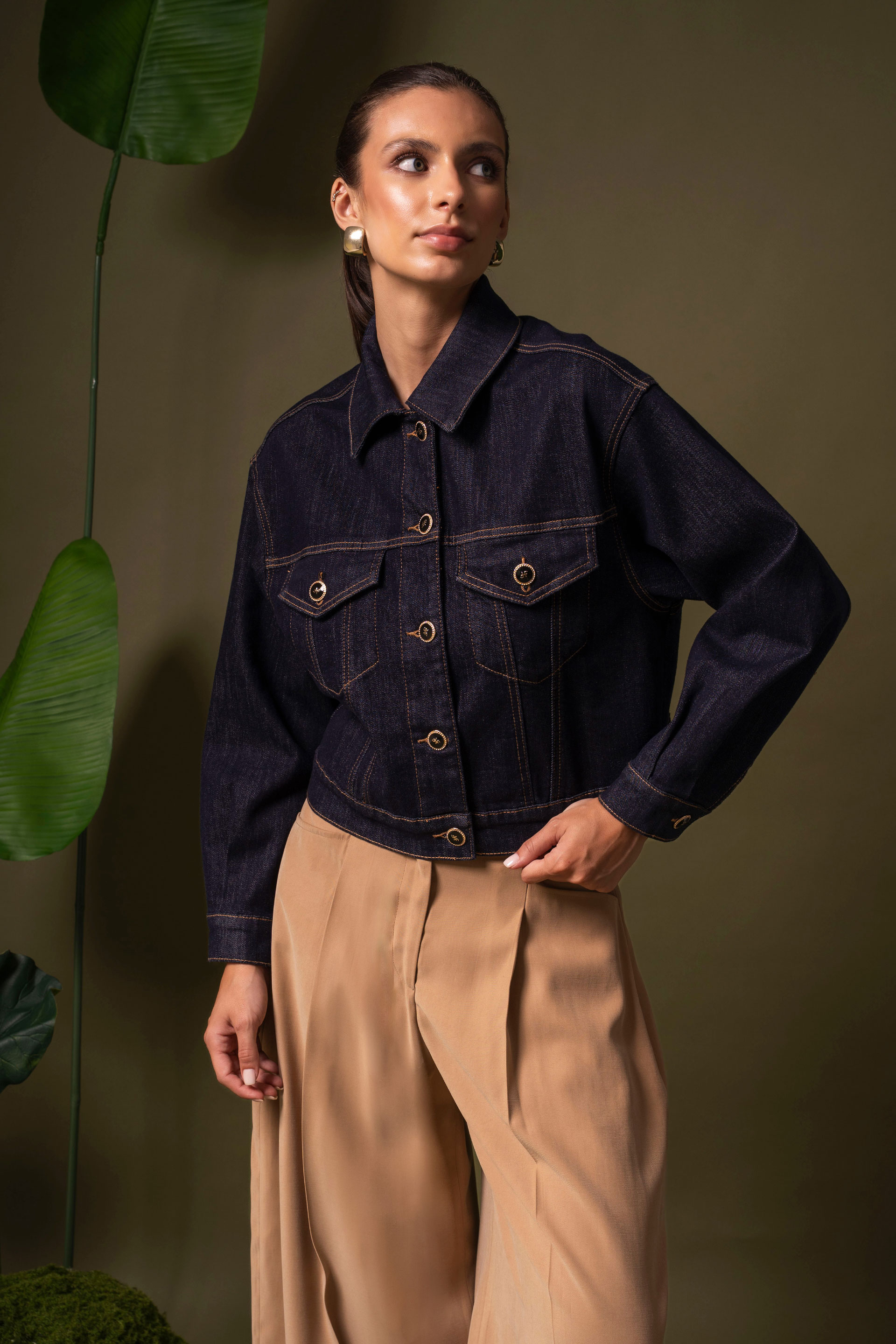Cropped denim jacket with personalised buttons