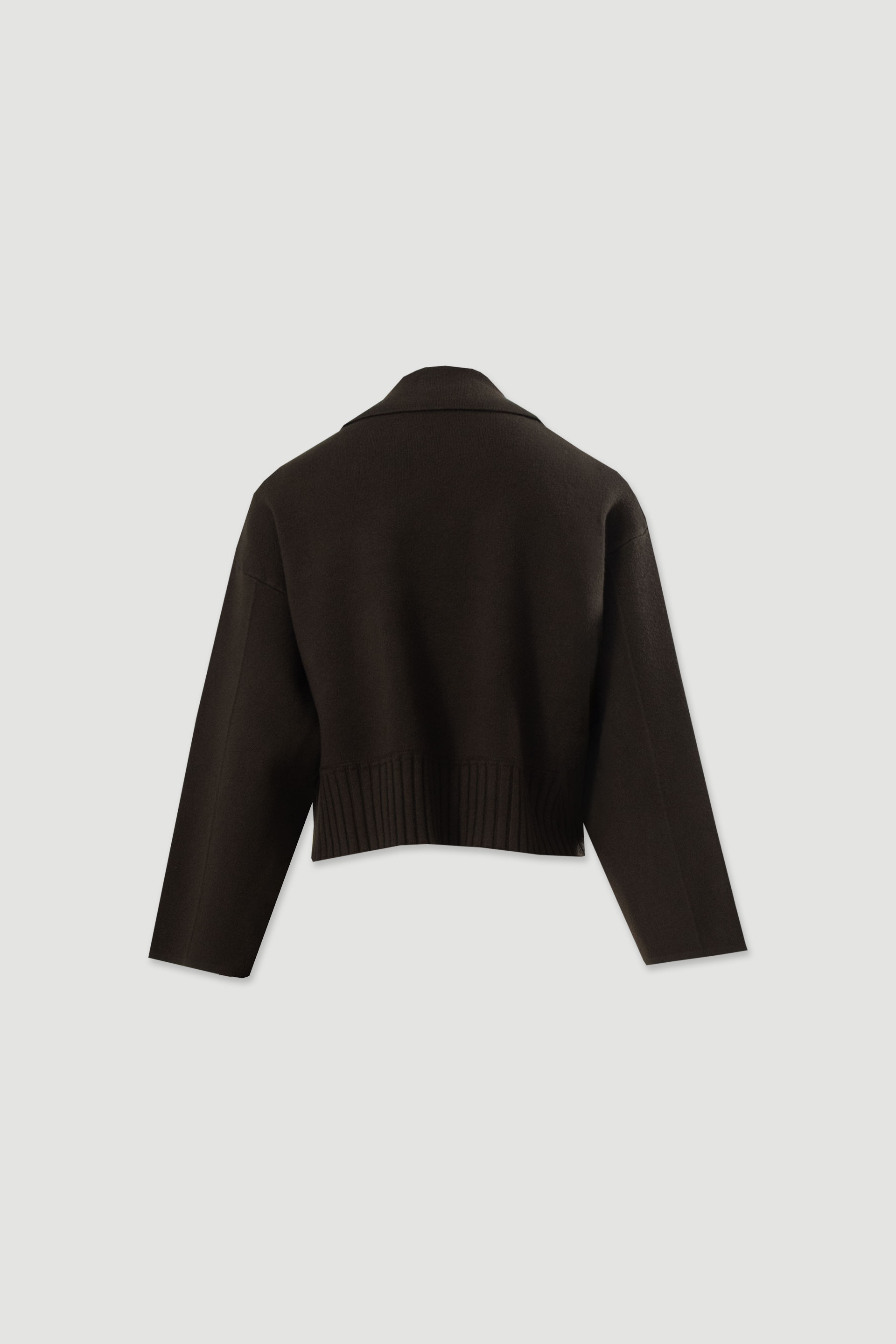 Cropped knit jacket with double-breasted fastening