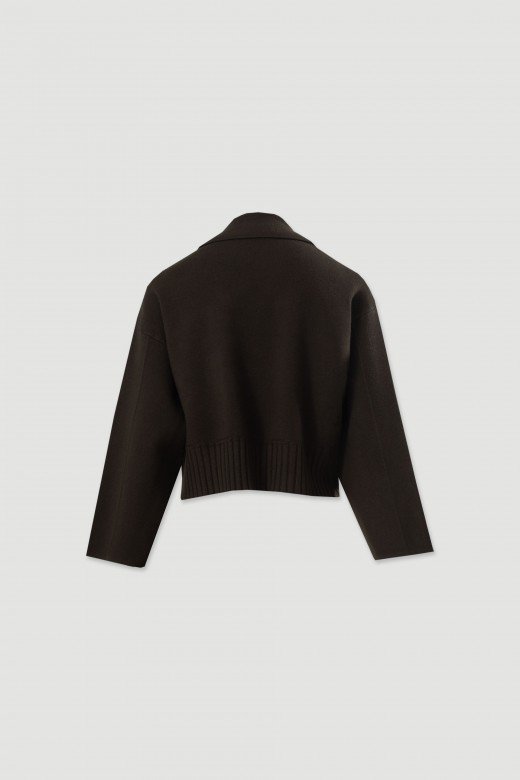 Cropped knit jacket with double-breasted fastening Cropped knit jacket with double-breasted fastening