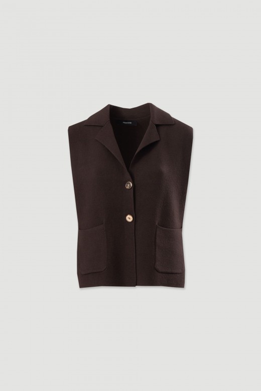 Chaleco de punto con cuello y bolsillos aplicados Chaleco de punto con cuello y bolsillos aplicados