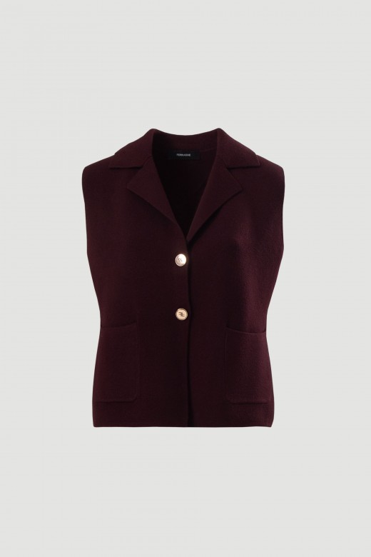 Knit vest with collar and patch pockets Knit vest with collar and patch pockets