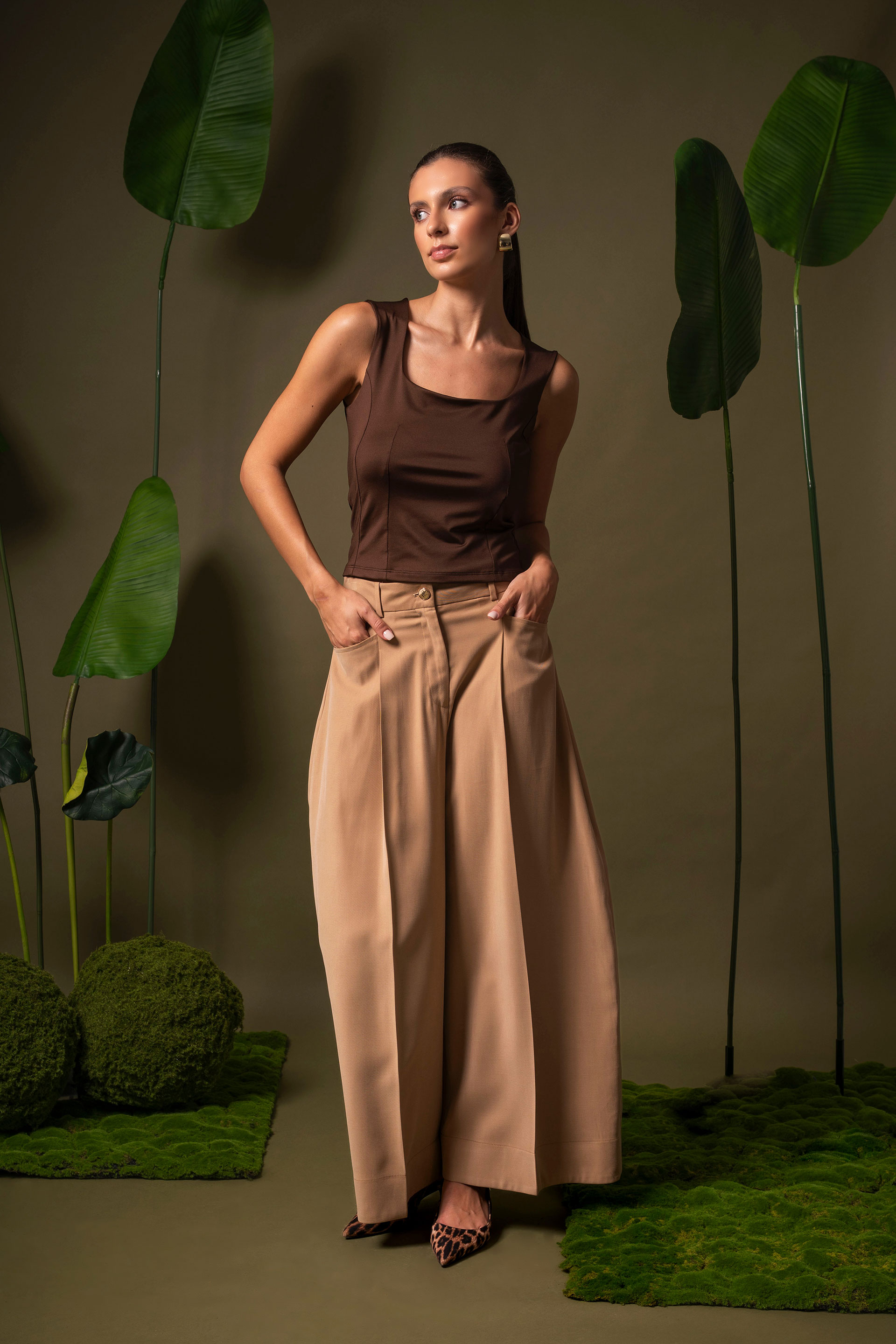 Short knit top with square neckline