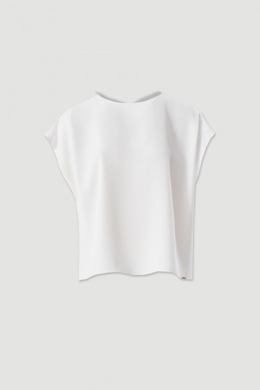 Fluid tunic with round neckline Fluid tunic with round neckline
