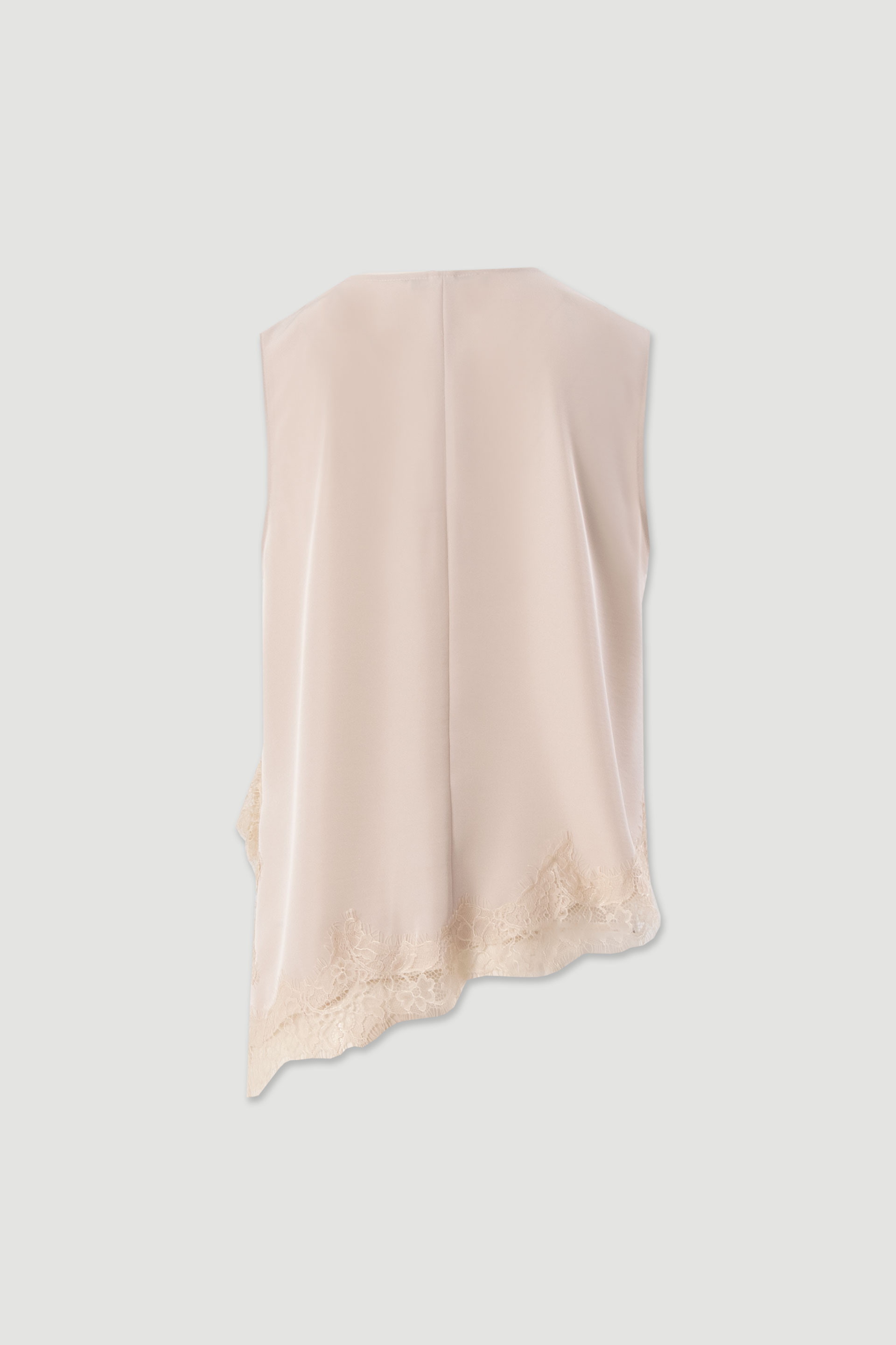 Blusa assimétrica com renda