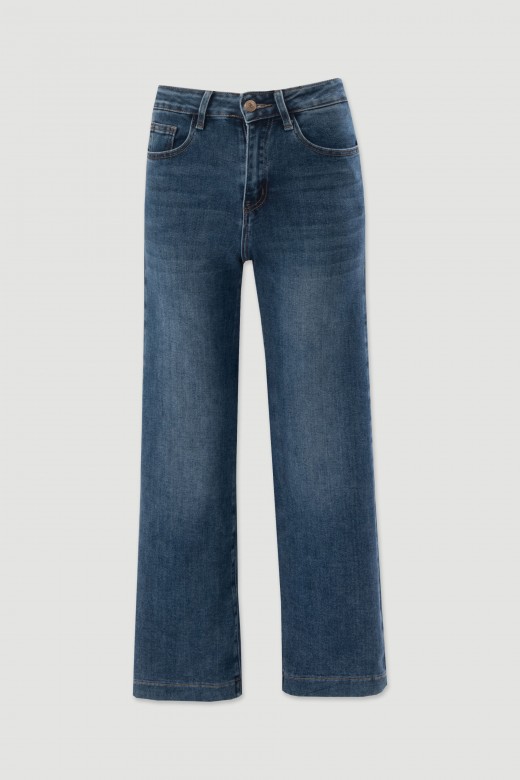 Mid-rise straight jeans Mid-rise straight jeans
