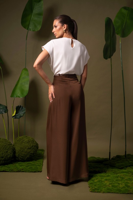 Wide leg trousers with pleats and slim belt Wide leg trousers with pleats and slim belt