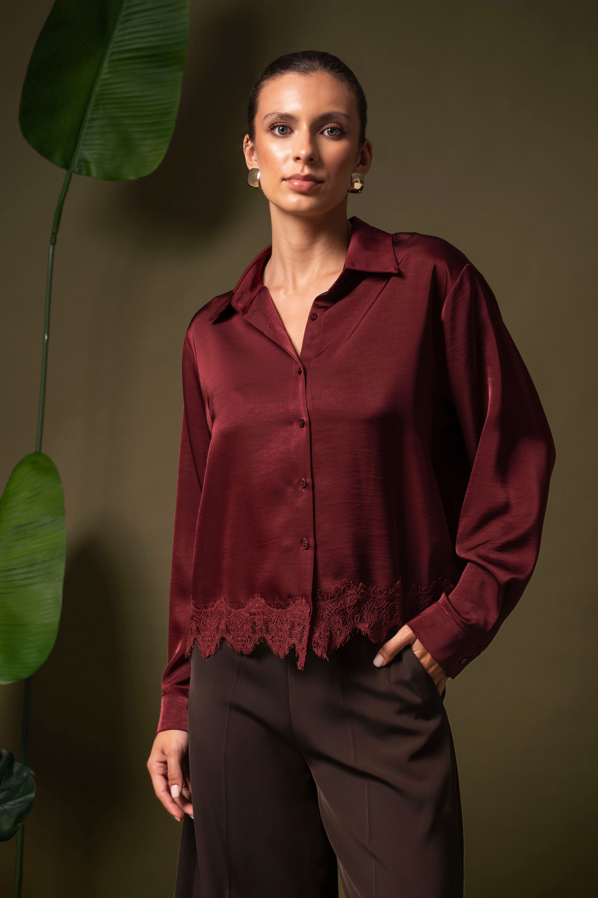 Blouse avec finition en dentelle