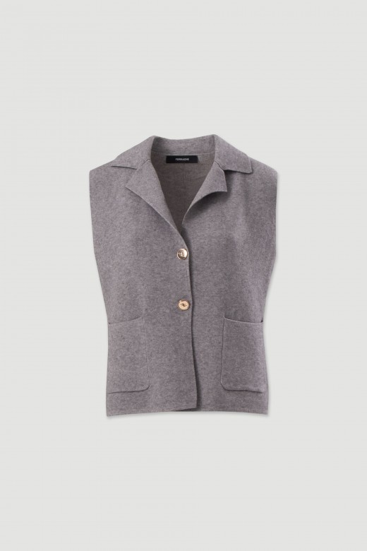 Gilet en maille avec col et poches plaquées Gilet en maille avec col et poches plaquées