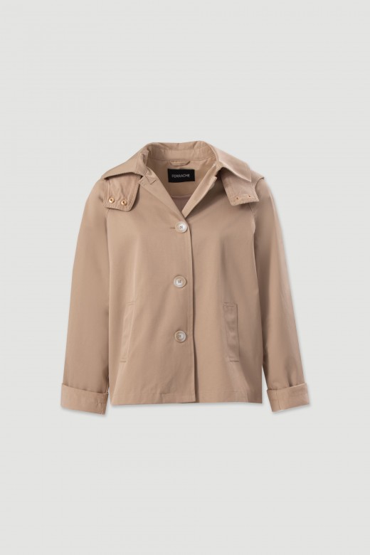 Parka curta imperme�vel com capuz