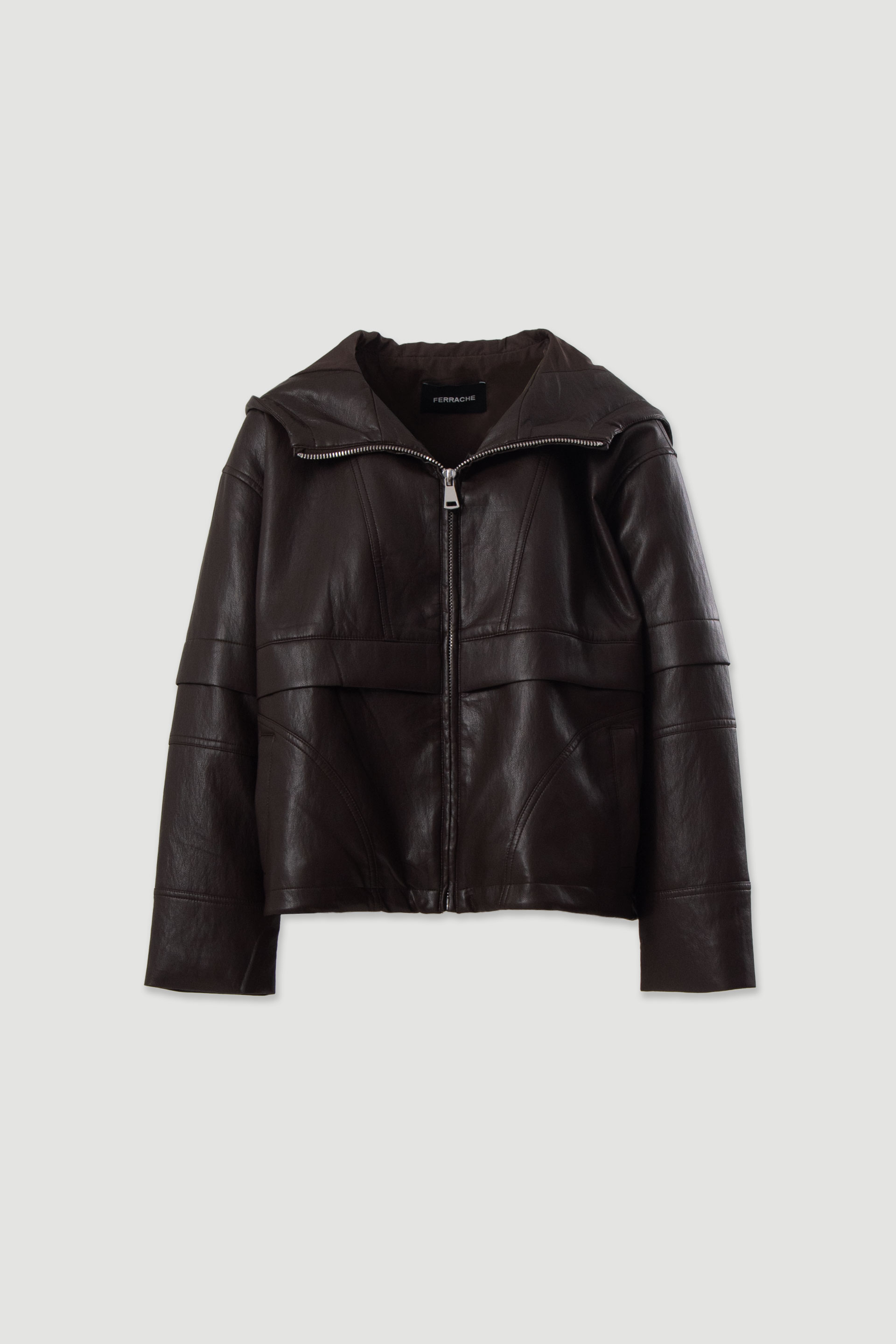 Chaqueta efecto piel con capucha