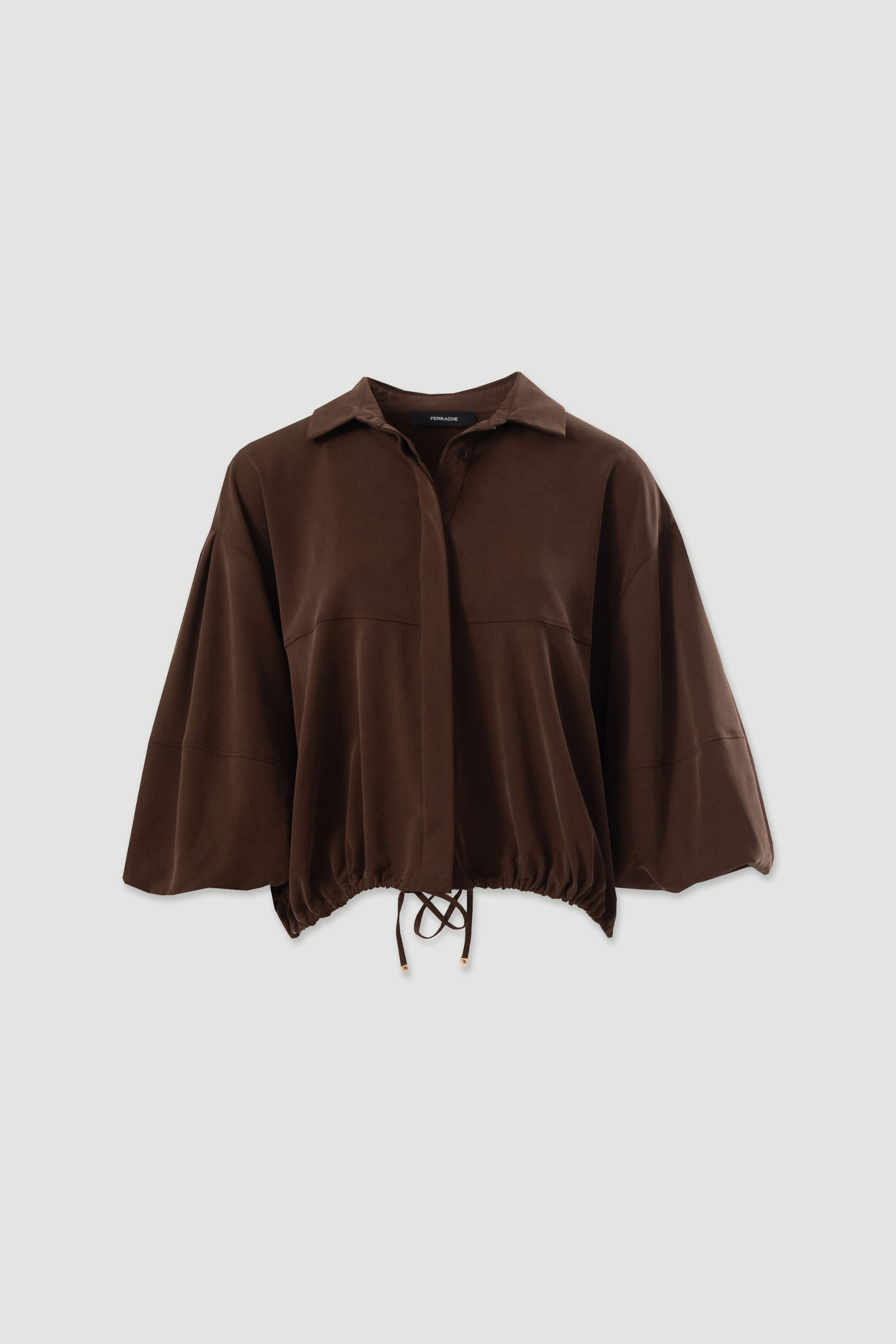 Fluid jacket with 3/4 sleeves and adjustable waist