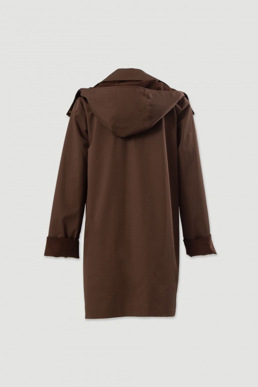 Parka midi impermeable con capucha Parka midi impermeable con capucha