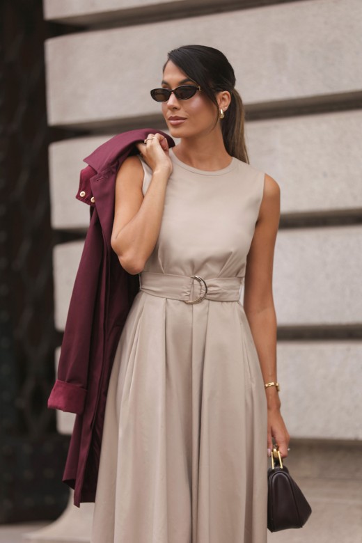 Vestido midi cintado com cinto de fivela Vestido midi cintado com cinto de fivela