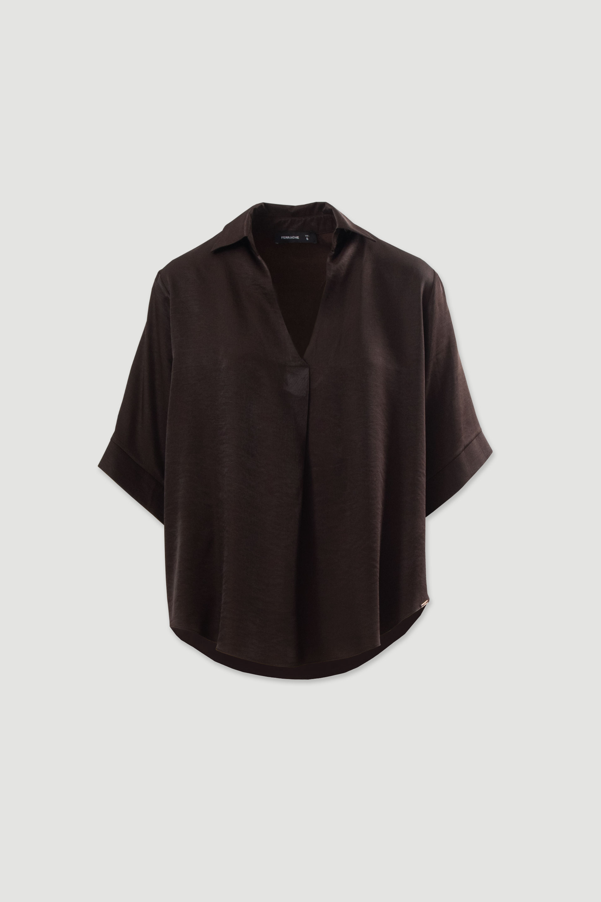 Fluid tunic with v-neckline