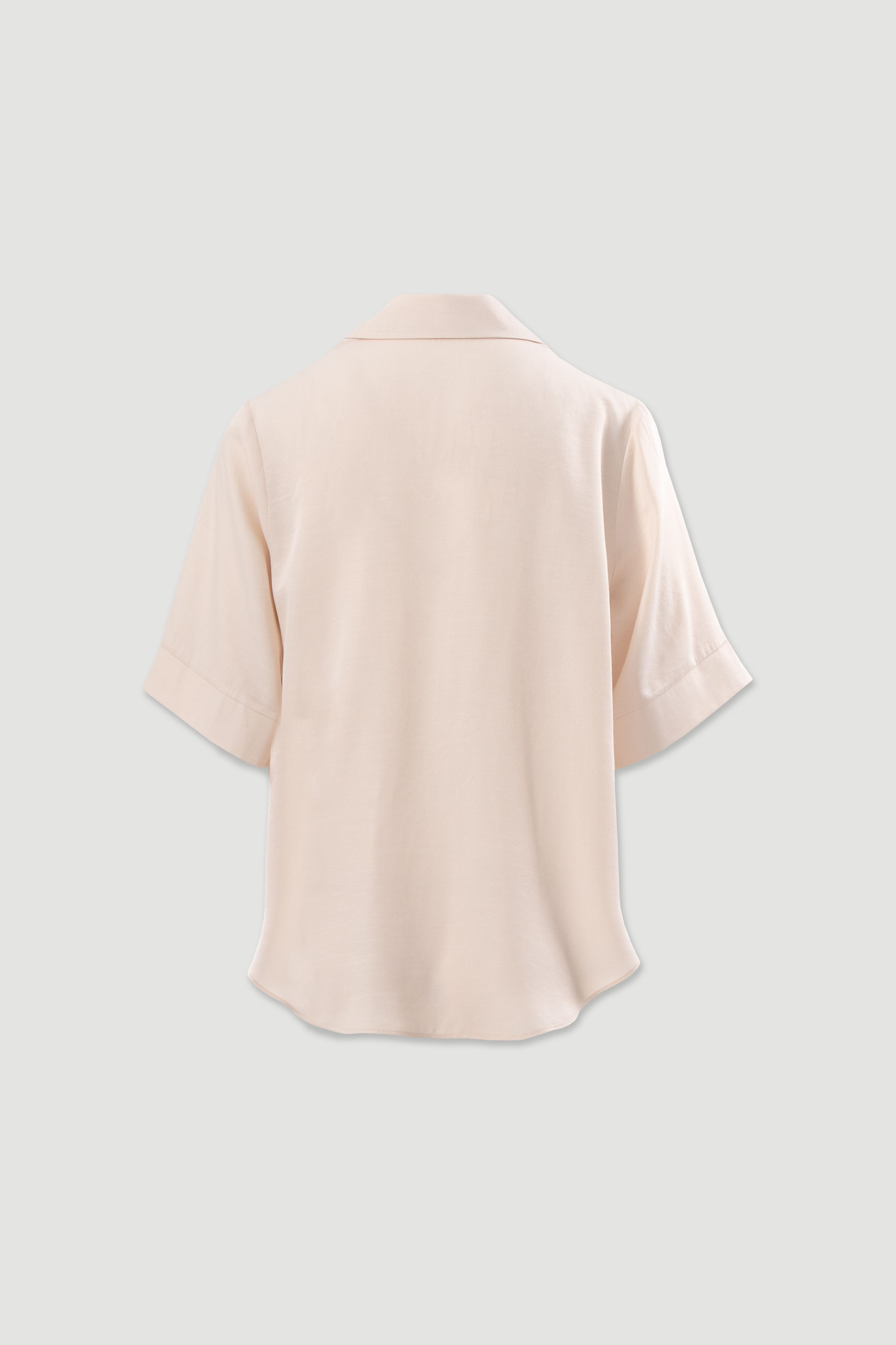 Fluid tunic with v-neckline
