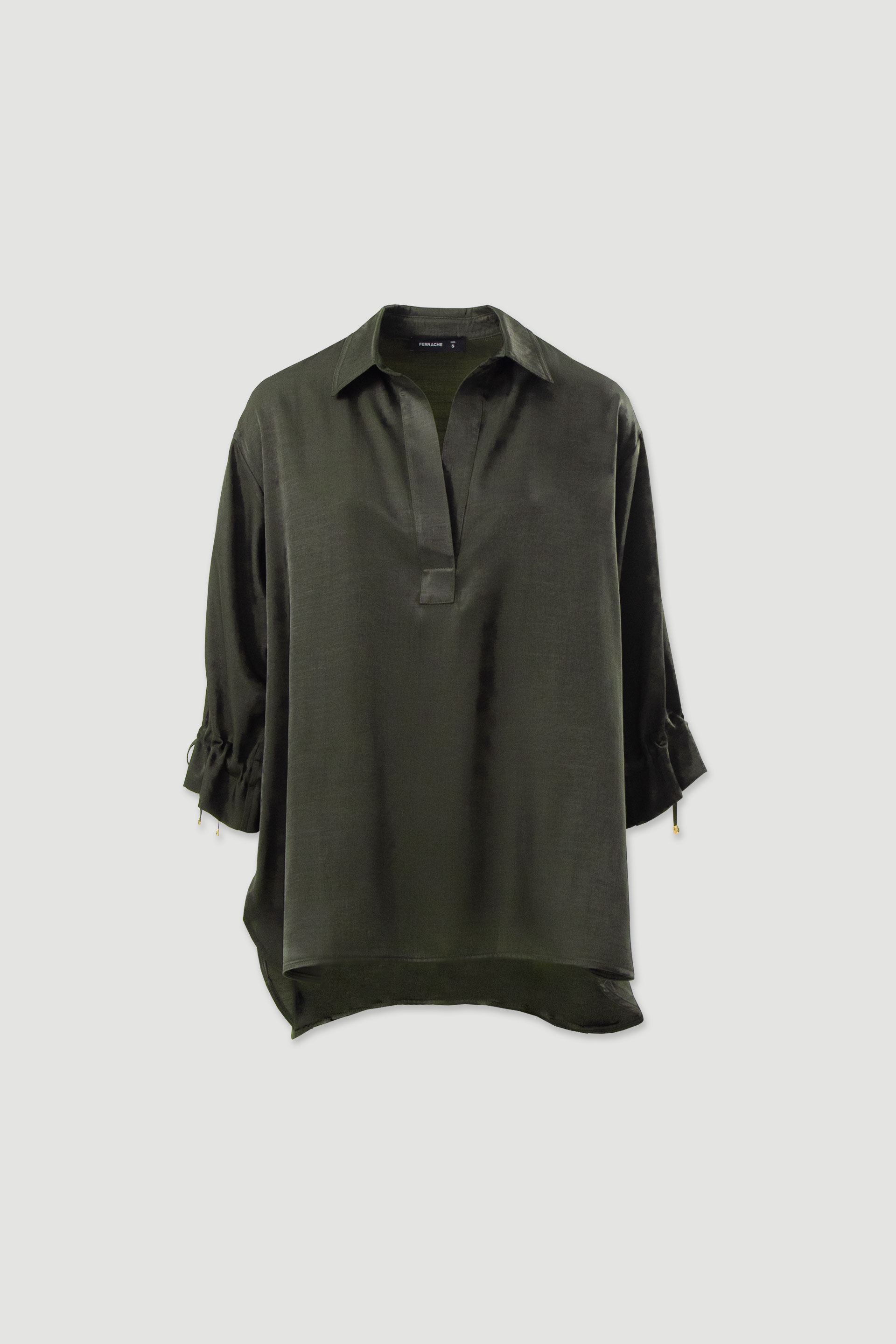 Fluid tunic with adjustable sleeves