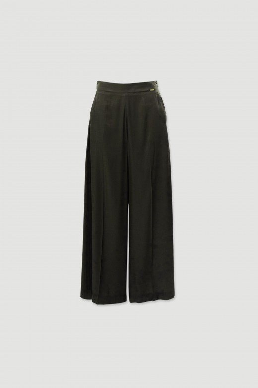 High-waisted wide leg trousers High-waisted wide leg trousers