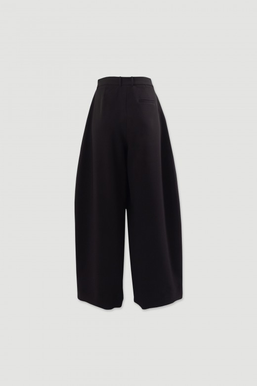 High-waisted balloon trousers High-waisted balloon trousers