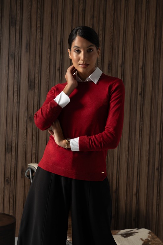Knit top with round neckline Knit top with round neckline