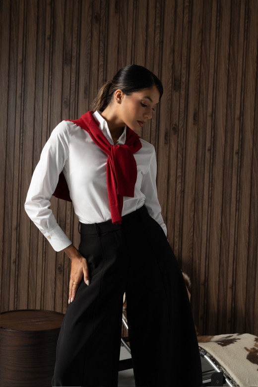 Fitted long-sleeve shirt Fitted long-sleeve shirt