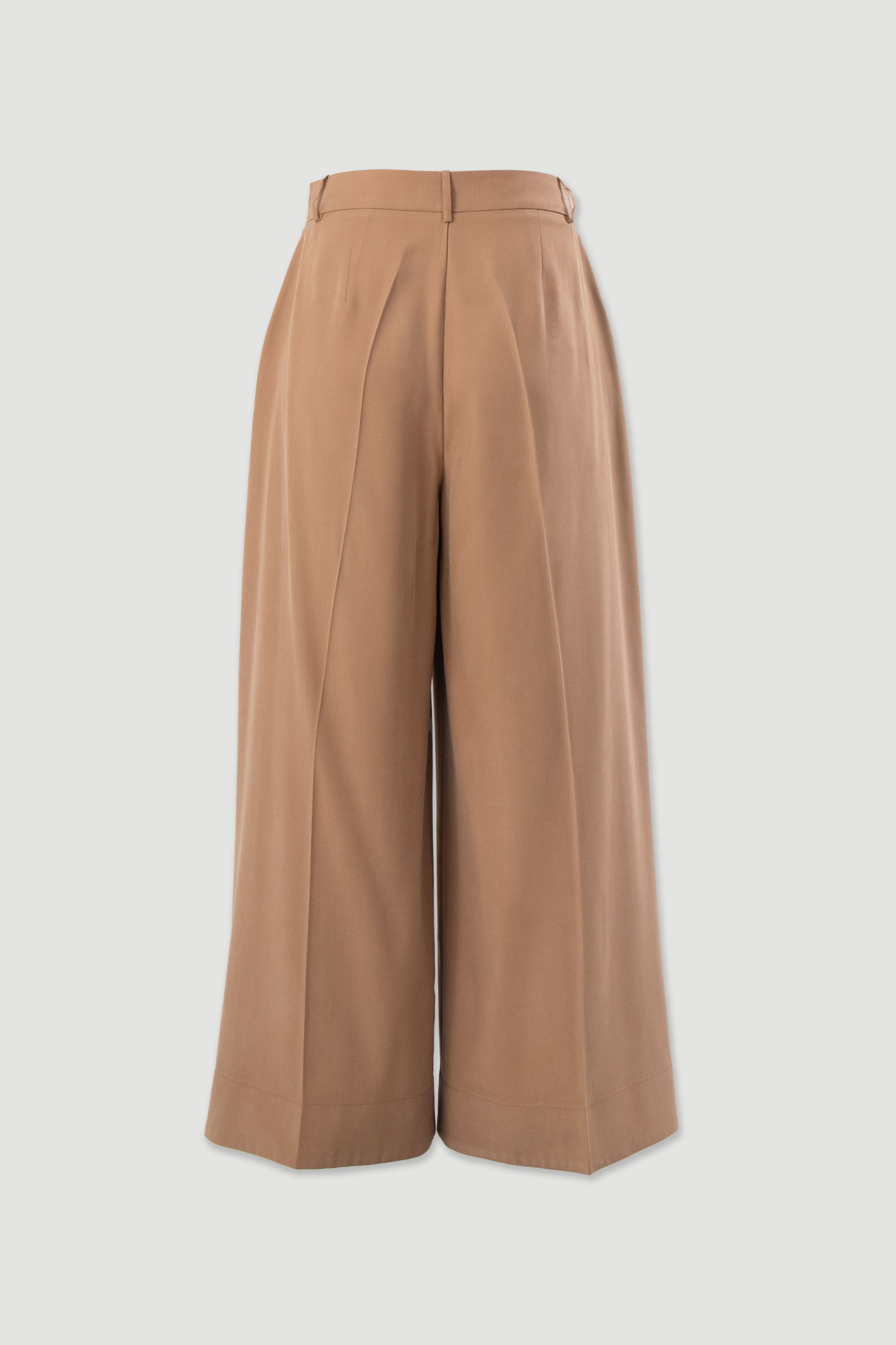 Wide leg trousers with pleats
