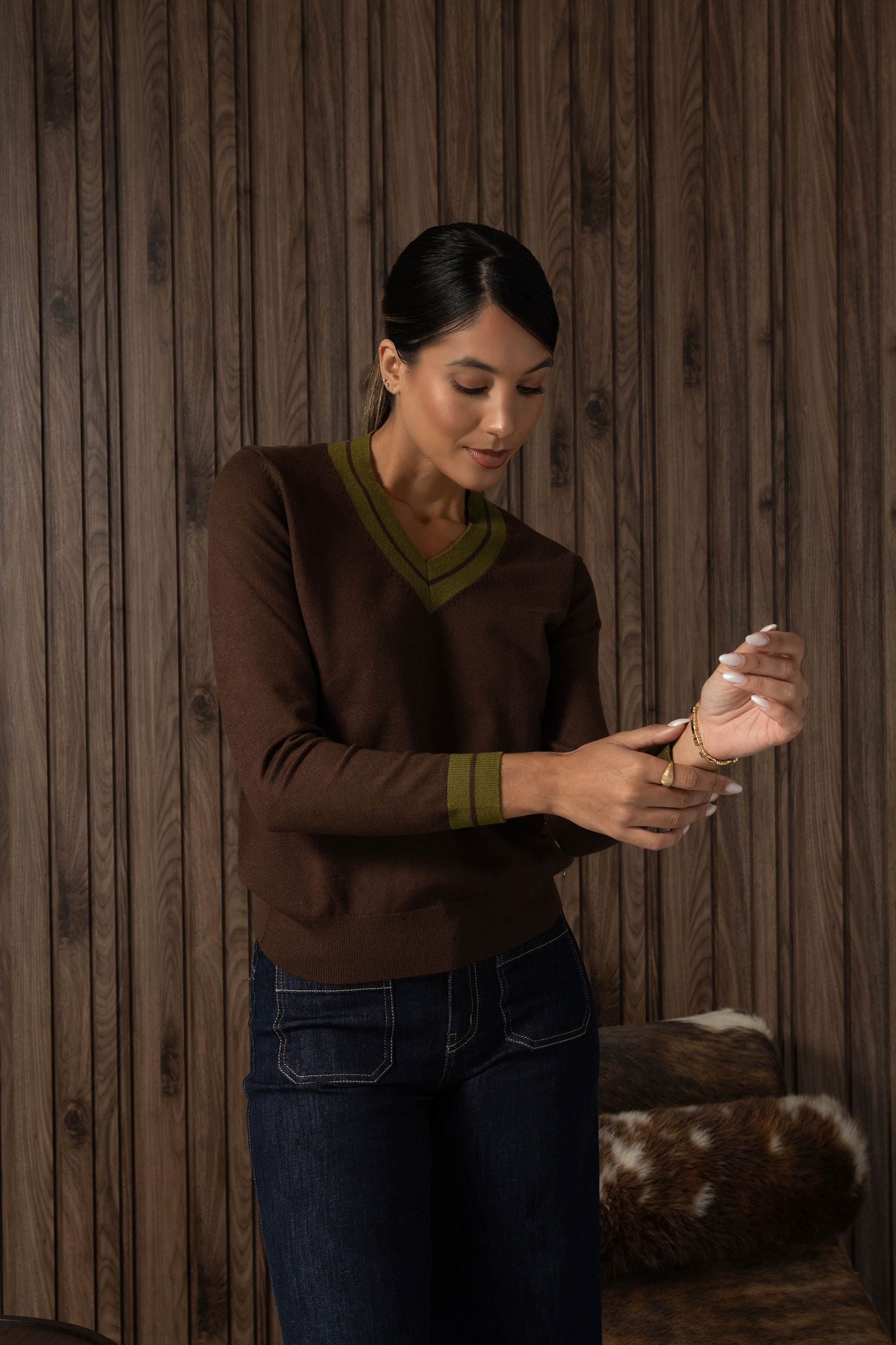 Knit sweater with contrasting v-neck