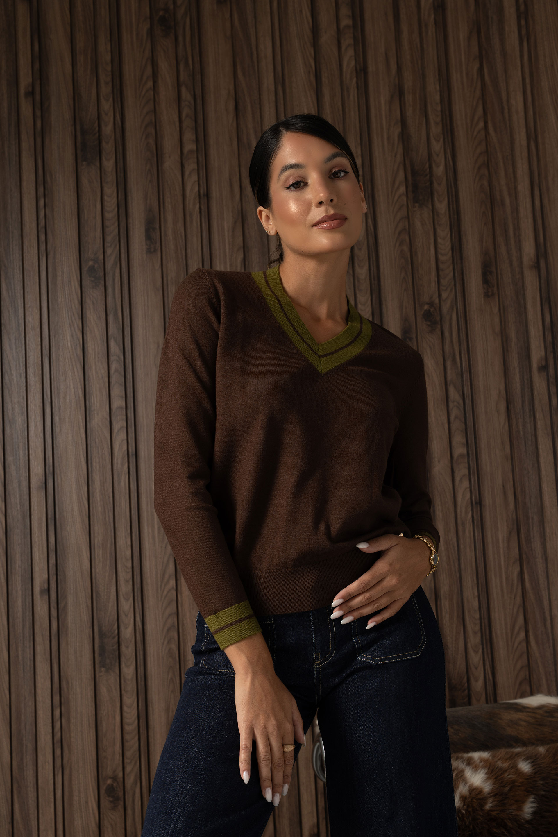 Knit sweater with contrasting v-neck