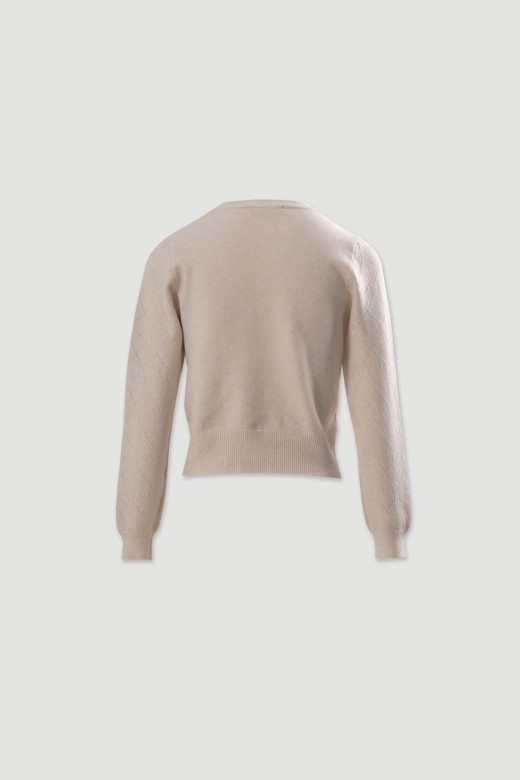 Diamond-pattern knit sweater