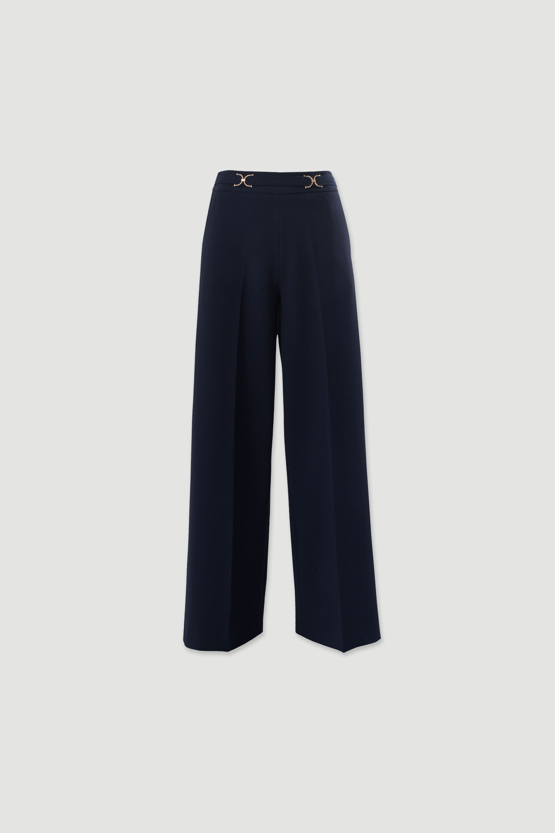 Calça wide leg com detalhes metálicos