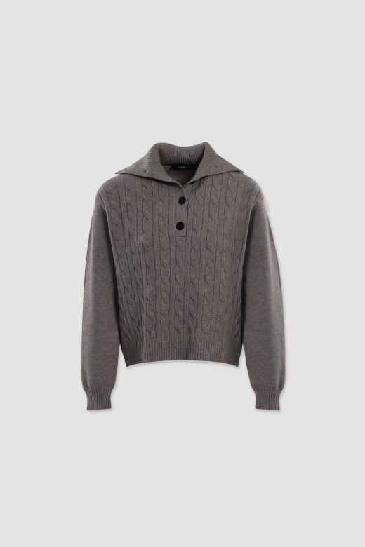Camisola de malha entrançada com gola Camisola de malha entrançada com gola