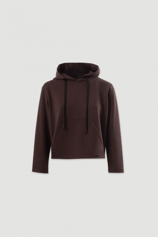 Sweater com capuz e cordões ajustáveis Sweater com capuz e cordões ajustáveis