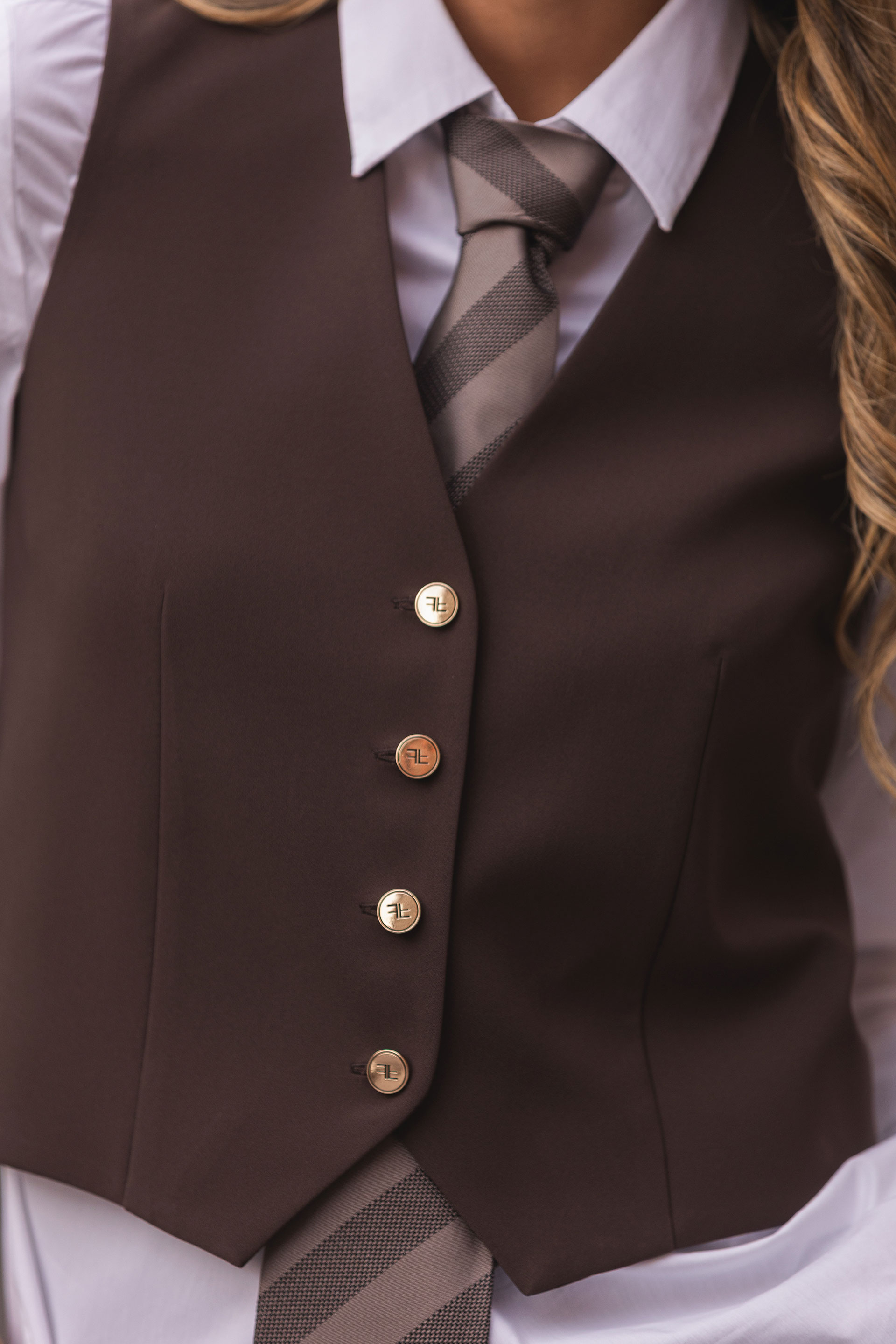 Fitted vest with v-neckline