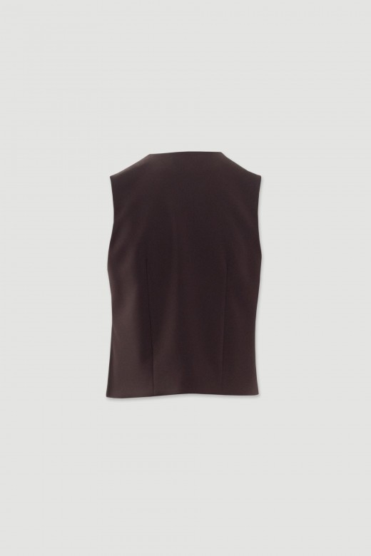 Fitted vest with v-neckline Fitted vest with v-neckline