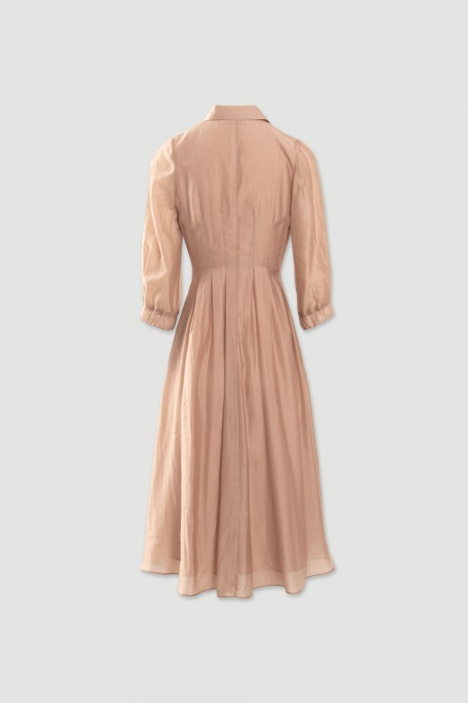 Vestido midi fluido com cintura marcada Vestido midi fluido com cintura marcada