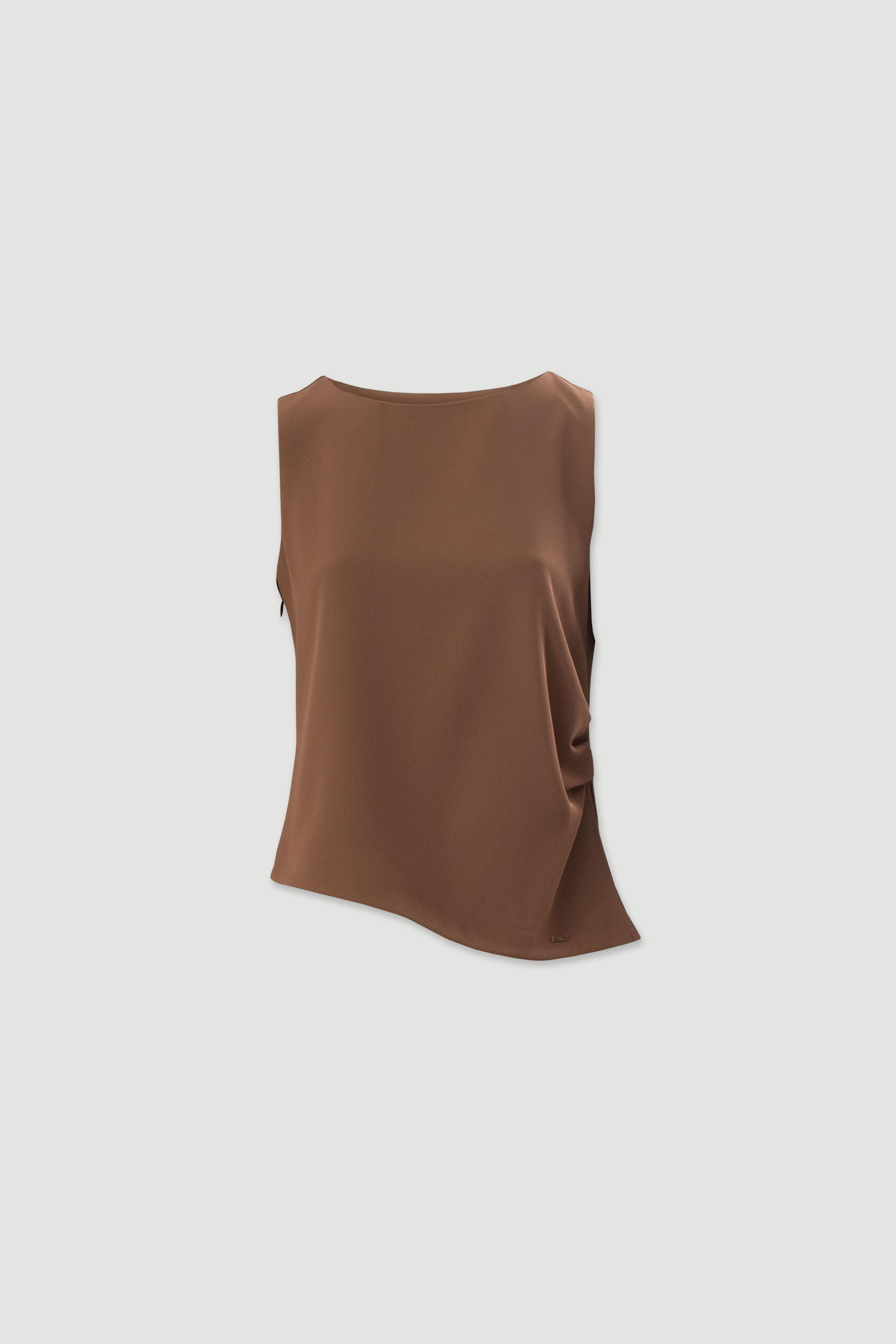 Top asymétrique avec détail drapé