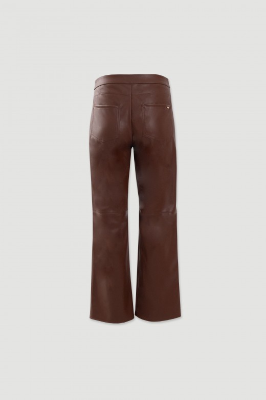 Calça culotte efeito pele Calça culotte efeito pele