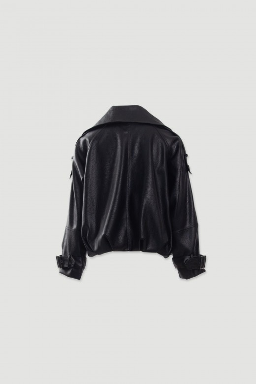 Blus�o efeito pele com gola vers�til