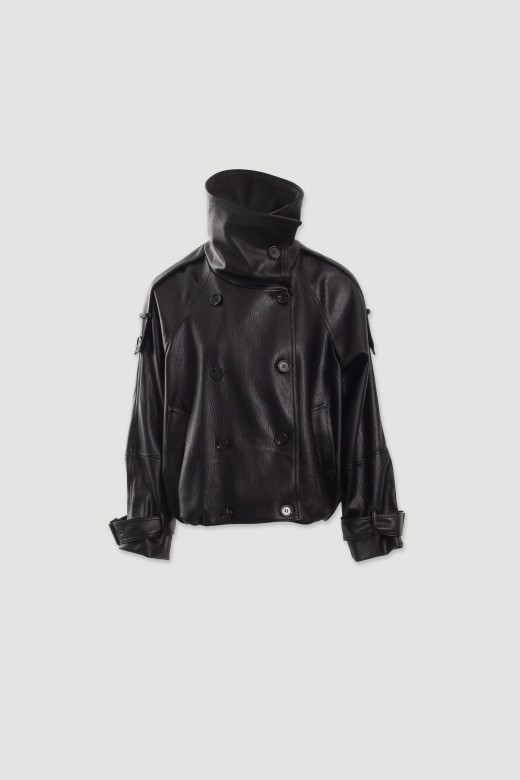 Blus�o efeito pele com gola vers�til