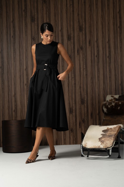 Vestido midi cintado com cinto de fivela Vestido midi cintado com cinto de fivela