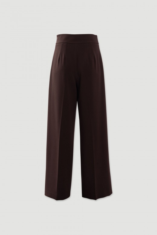 Calça wide leg com botões decorativos Calça wide leg com botões decorativos