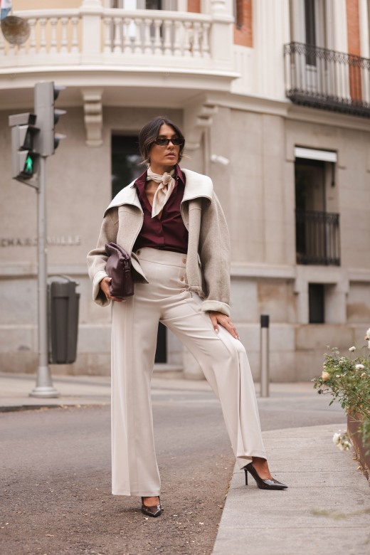 Wide leg trousers with decorative buttons Wide leg trousers with decorative buttons