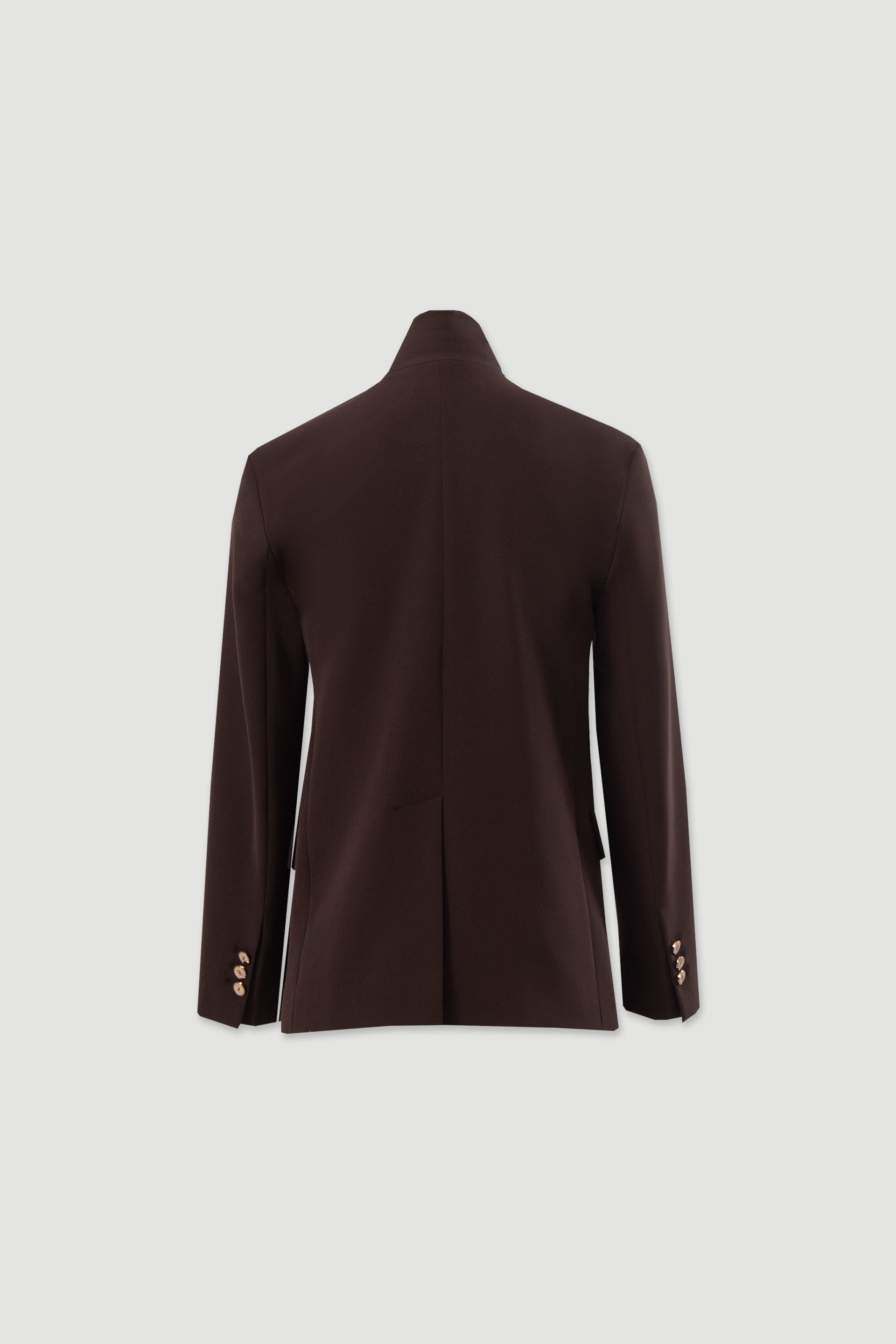 Blazer estruturado com gola versátil