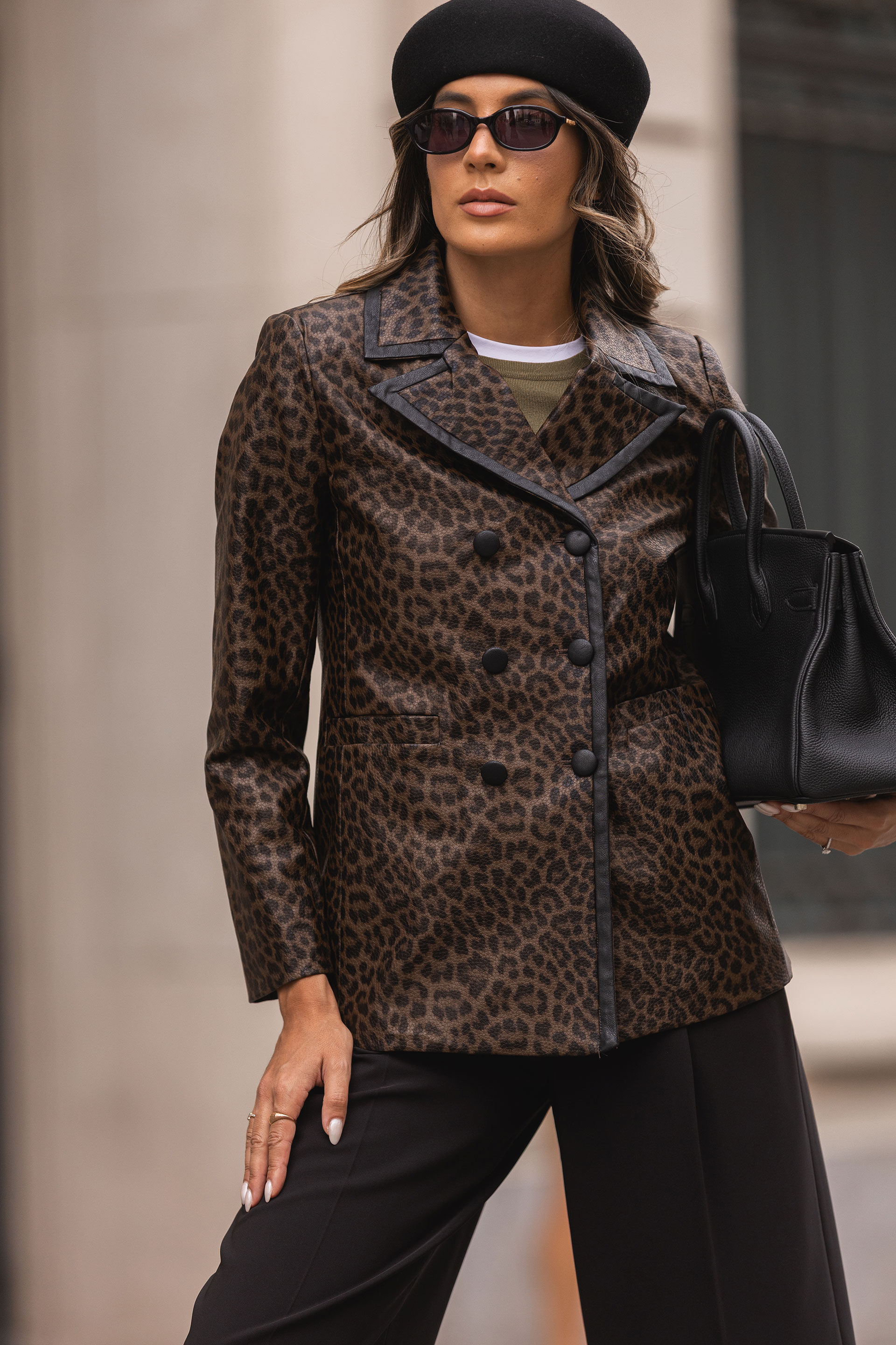Casaco efeito pele animal print
