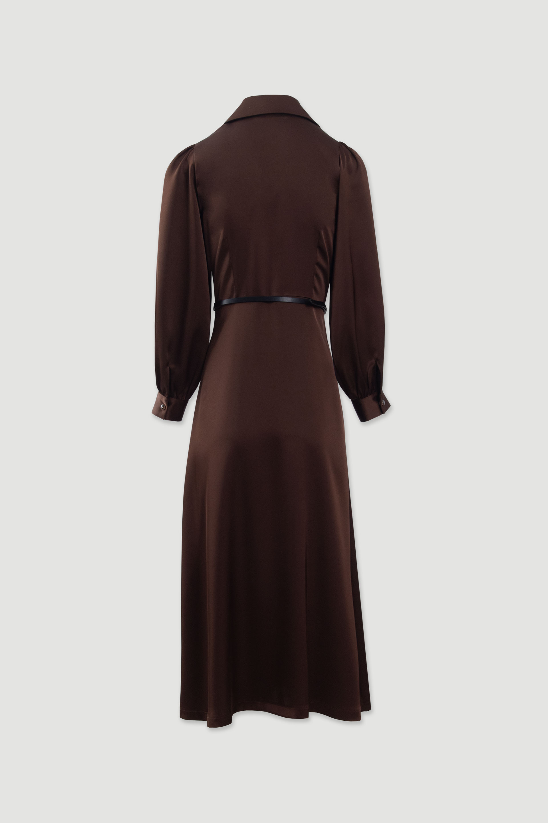 Vestido midi fluido con cinturón