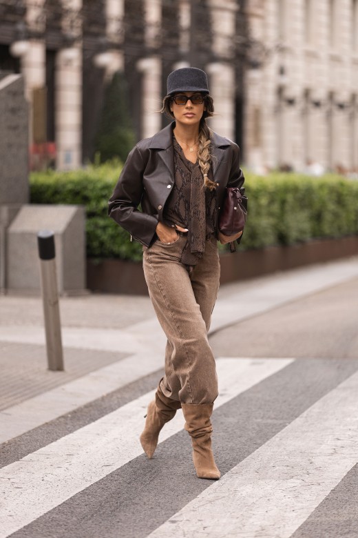 High-waisted barrel jeans